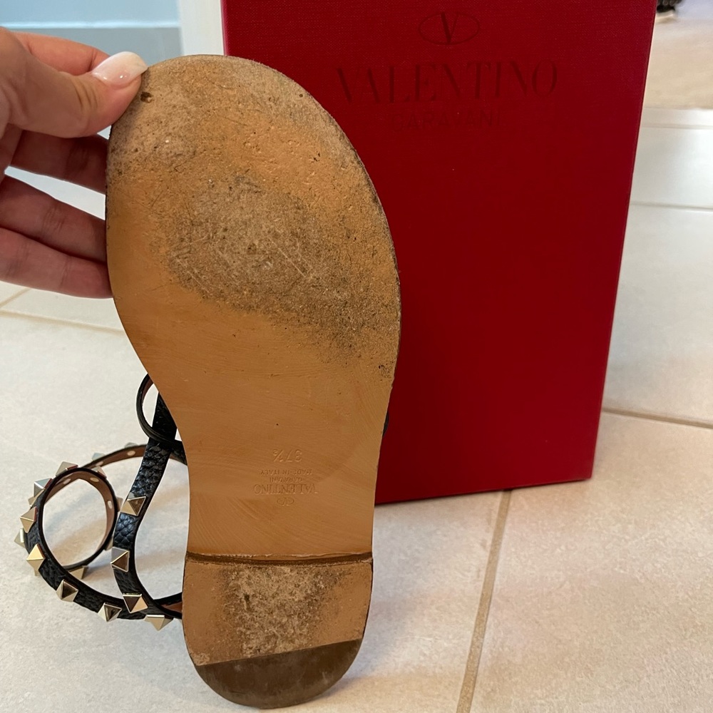 Valentino Rockstud wrap around sandals with box - Picture 2 of 3